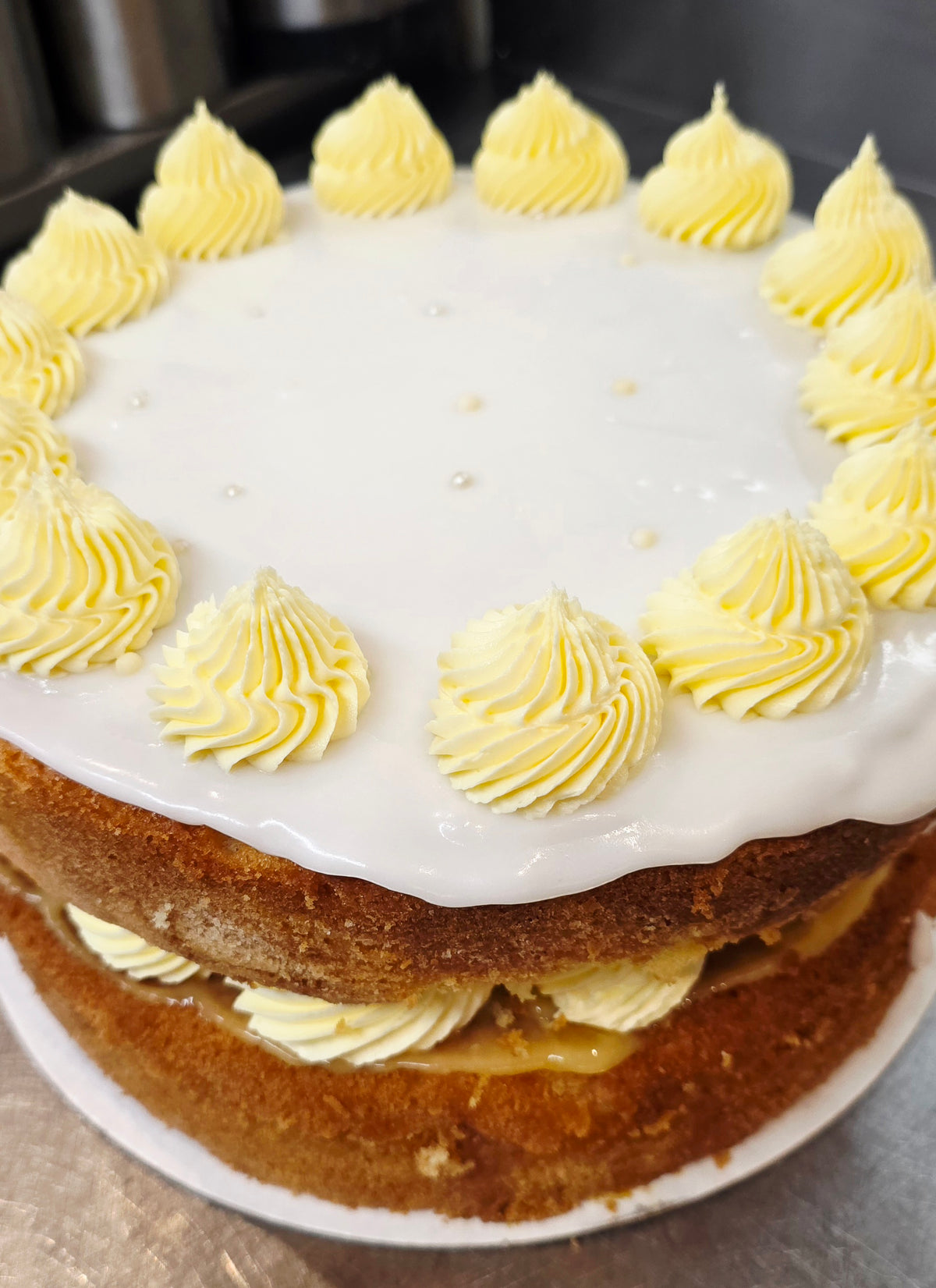 Elderflower & Lemon Cake (collection only)