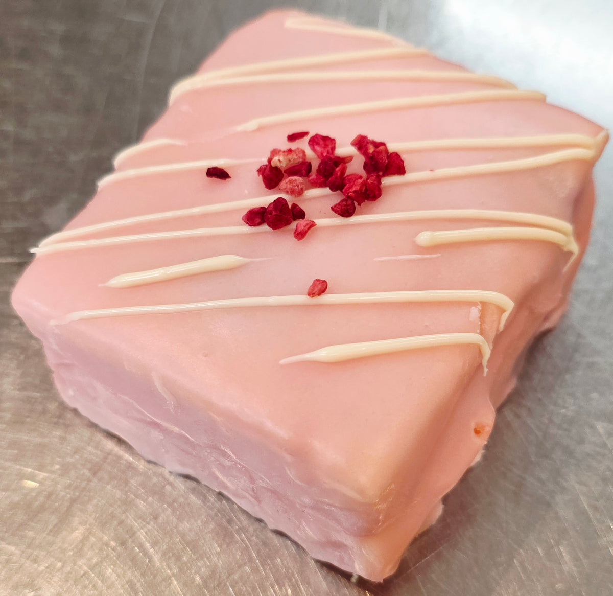 Raspberry Ripple Fondant Fancy